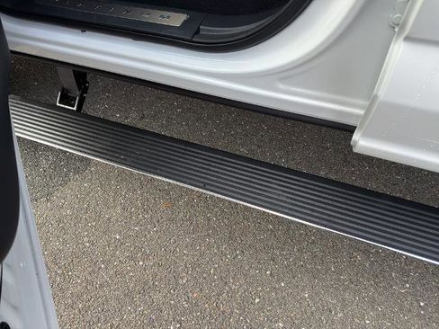 New 2026 Ford F350 Platinum w/ FX4 Off-Road Package image 4