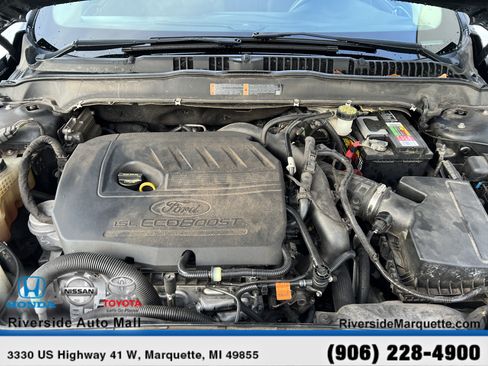 Used 2017 Ford Fusion SE w/ Fusion SE Technology Package image 13