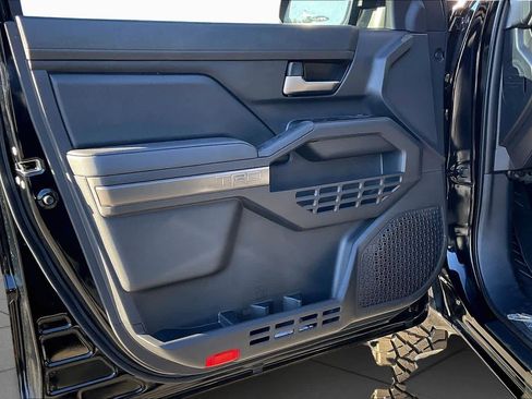 New 2025 Toyota Tacoma TRD Off-Road image 10