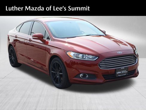 Used 2014 Ford Fusion SE w/ Equipment Group 202A FWD image 1