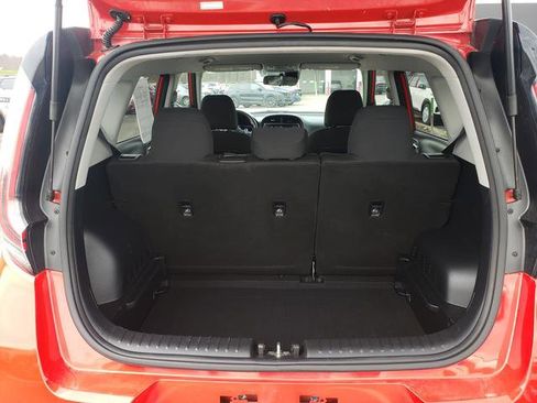 Certified 2023 Kia Soul LX w/ LX Technology Package FWD image 6