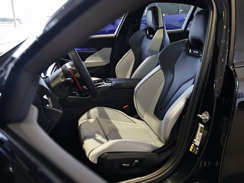 New 2026 BMW M5 Base w/ Executive Package image 19