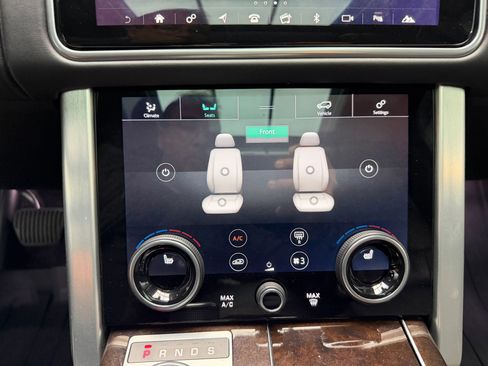 Used 2020 Land Rover Range Rover HSE image 50