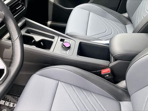 New 2026 Volkswagen Tiguan SE R-Line FWD image 7