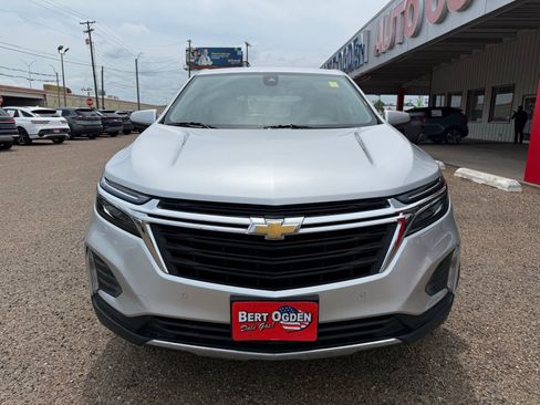 Used 2022 Chevrolet Equinox LT FWD image 2