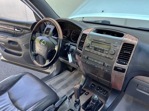 Used 2004 Lexus GX 470 AWD/4WD image 29