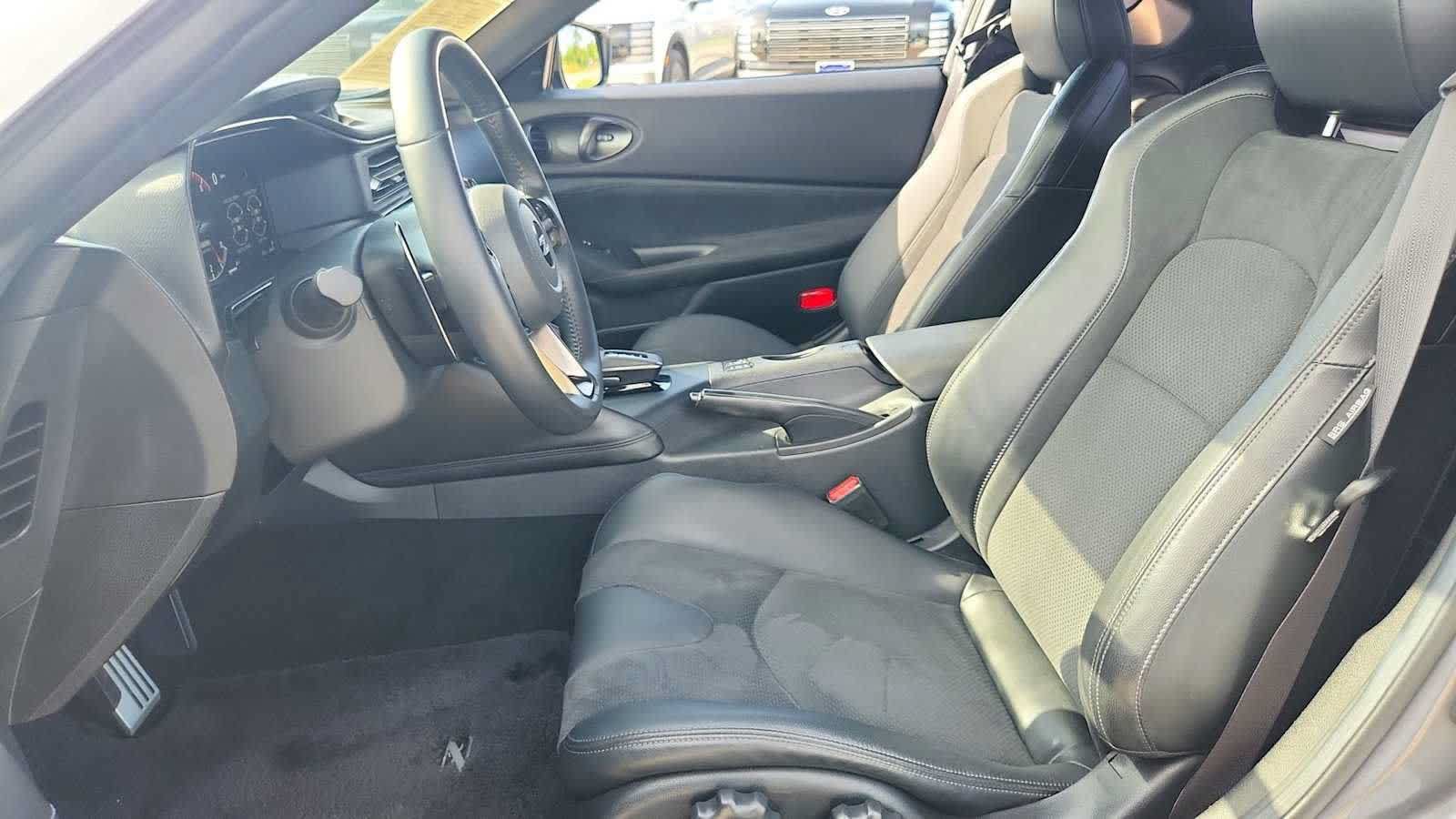 Used 2024 Nissan Z Performance w/ Floor Mat Package RWD image 10