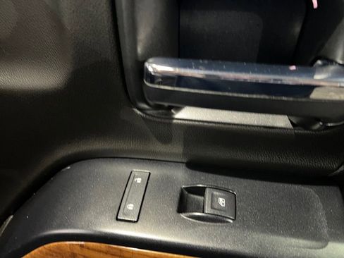 Used 2019 Chevrolet Silverado 3500 High Country image 14