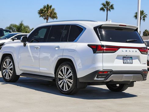 Used 2026 Lexus LX 600 4WD w/ Luxury Package image 5