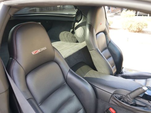 Used 2008 Chevrolet Corvette Z06 w/ Preferred Equipment Group image 18