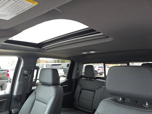 Used 2023 GMC Sierra 1500 SLT w/ SLT Premium Package image 20