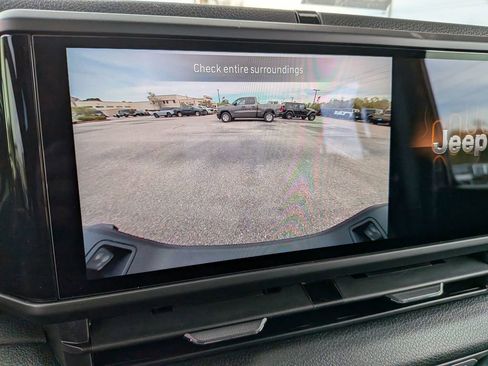 New 2026 Jeep Gladiator Sport image 35