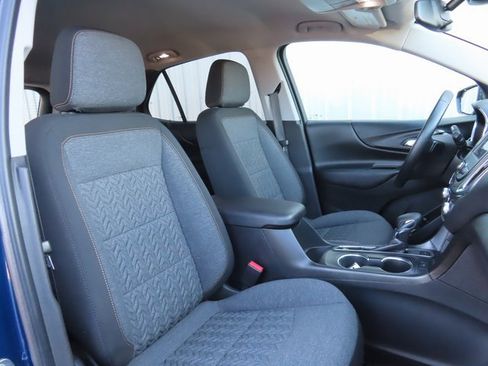 Used 2023 Chevrolet Equinox LT image 24