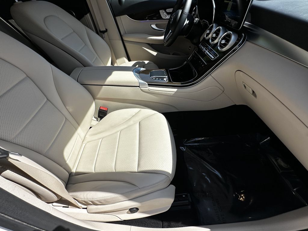 Certified 2022 Mercedes-Benz GLC 300 image 15
