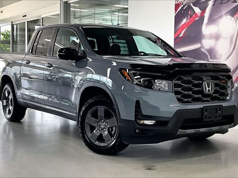 Used 2025 Honda Ridgeline TrailSport image 19