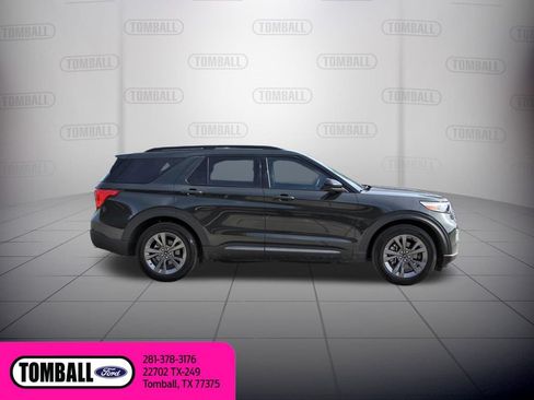 Certified 2024 Ford Explorer XLT w/ Equipment Group 202A RWD image 9