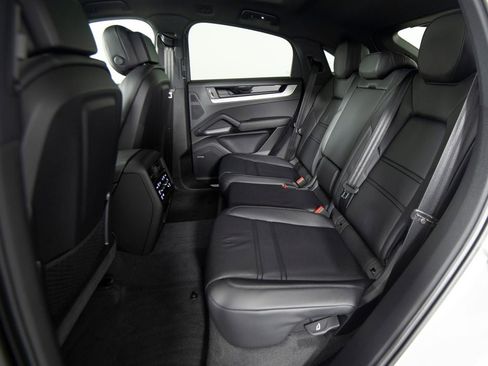 New 2026 Porsche Cayenne S AWD/4WD image 33