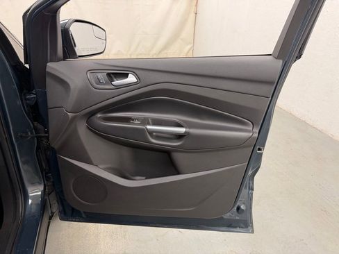 Used 2019 Ford Escape SEL FWD image 9