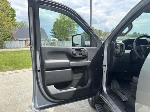 Used 2025 Chevrolet Silverado 2500 Custom w/ Custom Convenience Package AWD/4WD image 12