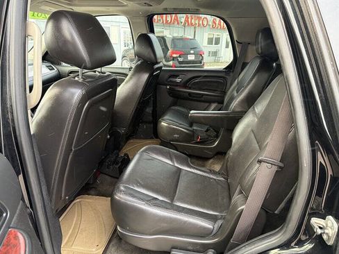 Used 2011 Cadillac Escalade AWD w/ Touring Package image 14