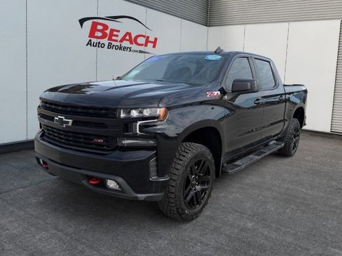 Used 2021 Chevrolet Silverado 1500 LT Trail Boss w/ Convenience Package II image 1