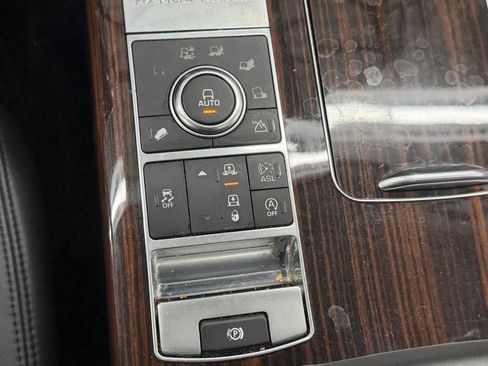 Used 2015 Land Rover Range Rover Supercharged AWD/4WD image 31