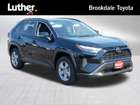 Certified 2025 Toyota RAV4 XLE AWD/4WD image 1
