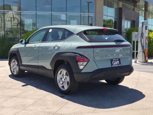 Certified 2026 Hyundai Kona SE AWD/4WD image 7