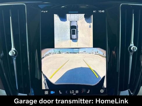 Used 2025 Volvo V60 B5 Cross Country Plus image 34