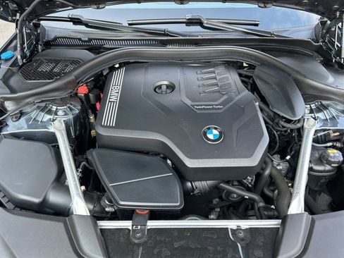 Used 2022 BMW 530i xDrive w/ Premium Package image 34