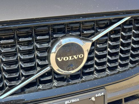 Used 2022 Volvo XC60 B6 R-Design w/ Advanced Package AWD/4WD image 10