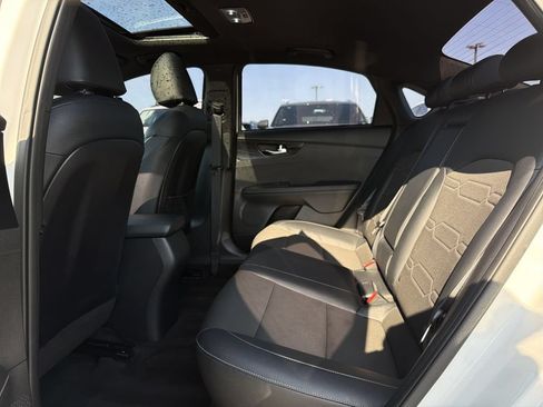 Used 2020 Kia Forte GT-Line w/ GT-Line Premium Package FWD image 14