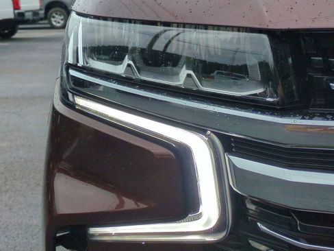 Used 2022 Chevrolet Tahoe LT w/ Luxury Package RWD image 10