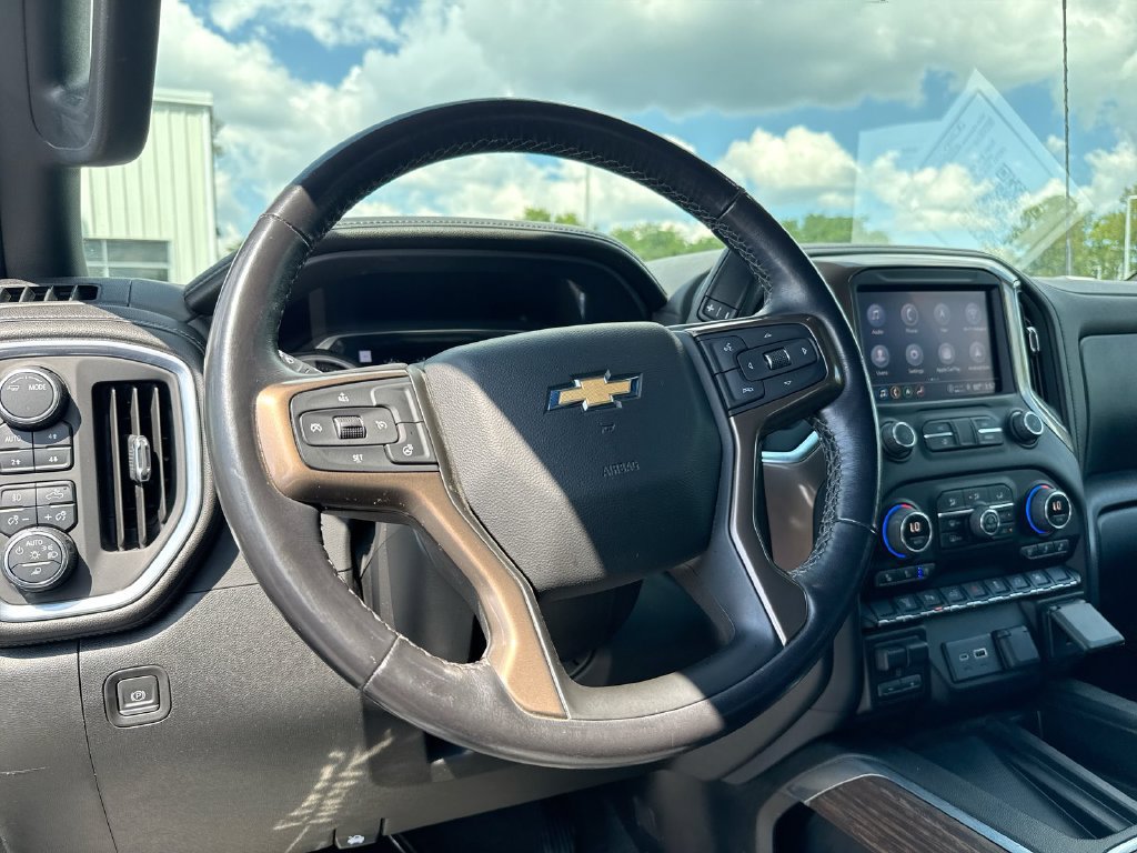 Used 2022 Chevrolet Silverado 3500 High Country AWD/4WD image 11