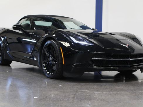 Used 2014 Chevrolet Corvette Stingray Convertible w/ 3LT Preferred Equipment Group RWD image 3