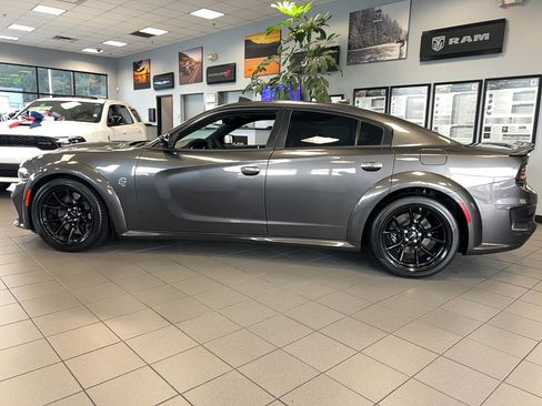 Used 2023 Dodge Charger SRT Hellcat w/ Harman/Kardon Audio Group image 8