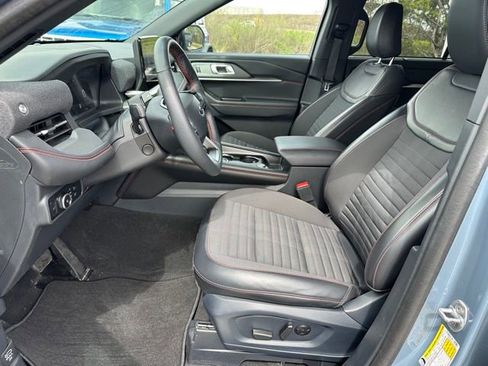 Used 2025 Ford Explorer ST-Line w/ Premium Package AWD/4WD image 17