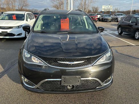 Used 2017 Chrysler Pacifica Touring-L Plus w/ Advanced Safetytec Group image 11