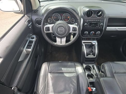Used 2015 Jeep Compass High Altitude AWD/4WD image 21