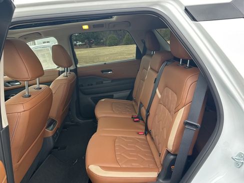 New 2026 Nissan Pathfinder Platinum FWD image 23