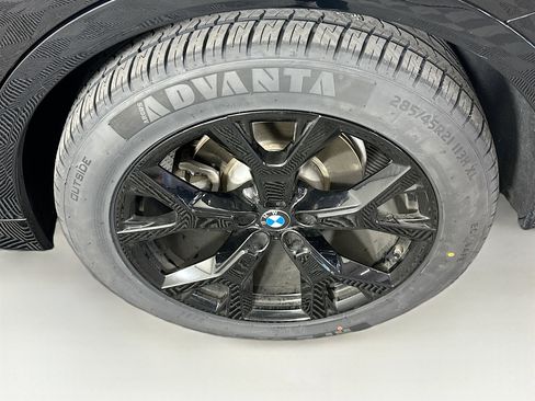 Used 2020 BMW X7 xDrive40i w/ Luxury Seating Package AWD/4WD image 11