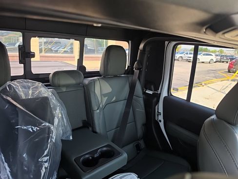 New 2026 Jeep Gladiator Mojave AWD/4WD image 14