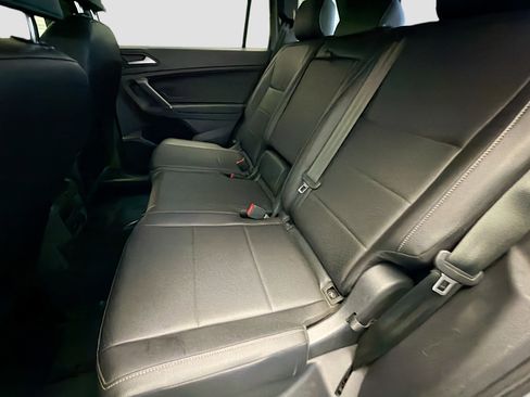 Used 2020 Volkswagen Tiguan SE R-Line image 13