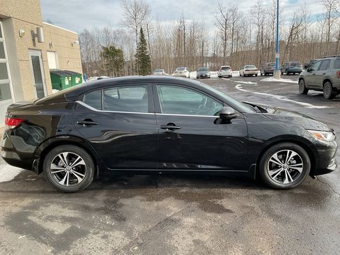Used 2022 Nissan Sentra SV image 4