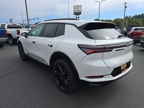 New 2025 Chevrolet Equinox EV RS image 15