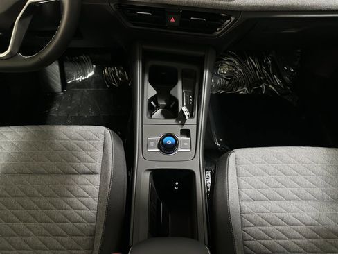 New 2026 Volkswagen Tiguan S FWD image 32