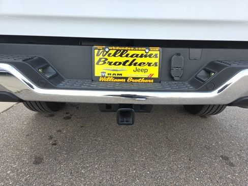 Used 2025 RAM 1500 Big Horn AWD/4WD image 9