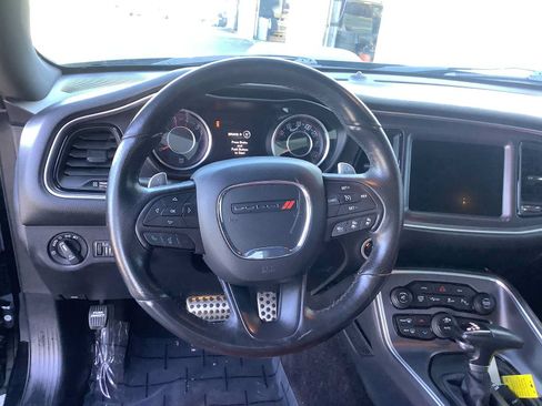 Used 2015 Dodge Challenger R/T Plus RWD image 9
