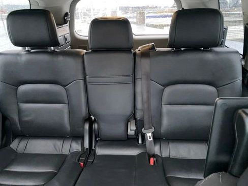 Used 2017 Toyota Land Cruiser Base image 21