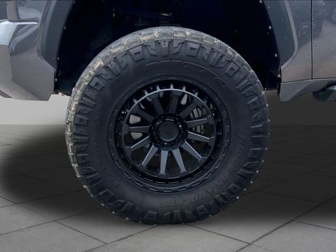 Used 2023 Toyota Tundra SR5 w/ SR5 Convenience Package AWD/4WD image 11
